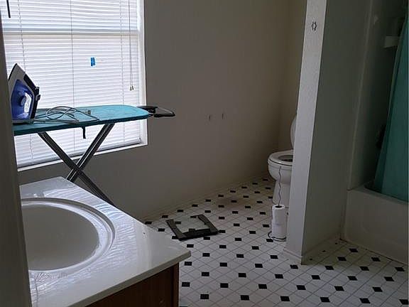 4th image of 332 Blairwood Dr