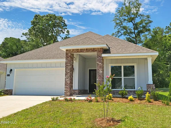 87133 Highpoint Dr, Diamondhead, MS 39525