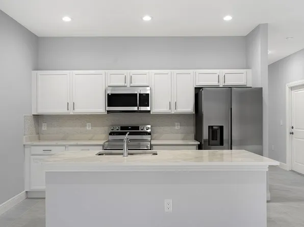 6215 4th Lane, Vero Beach, FL 32968