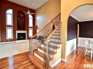 204 Sandstone Dr, Chatham, IL 62629