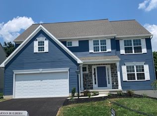 3925 Greystone Dr, Columbia, PA 17512