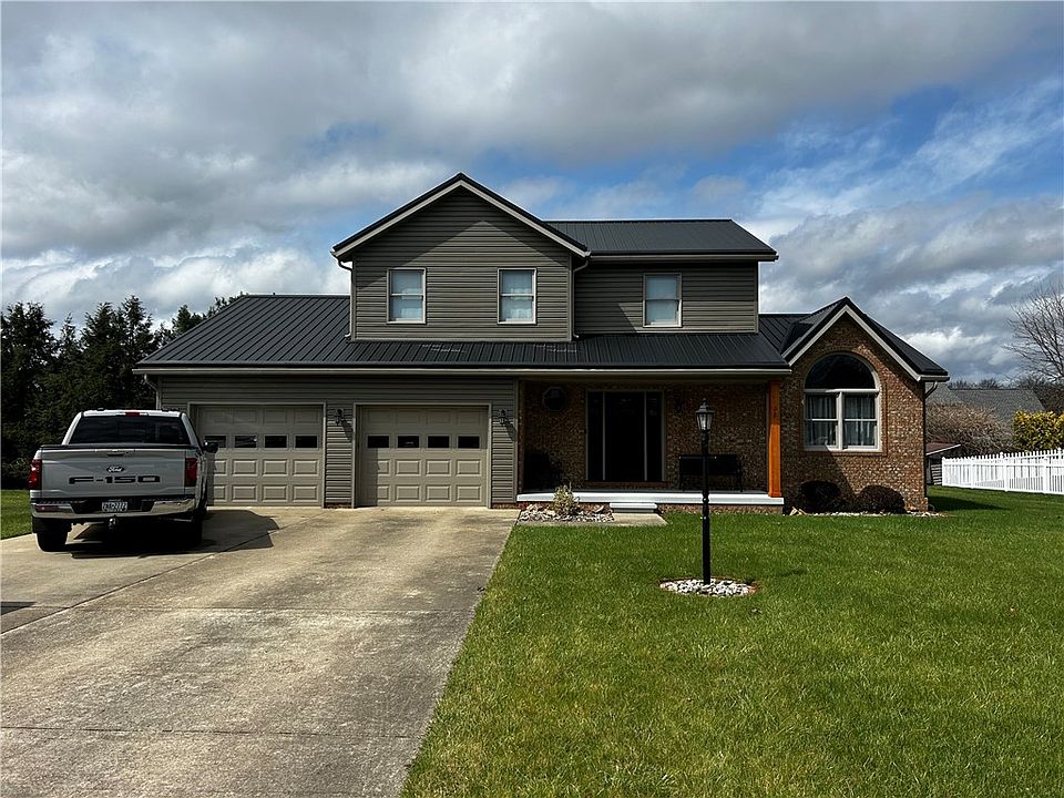 1st image of 22 Dawn Dr