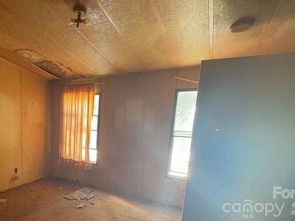 5th image of 637 Clearview Dr