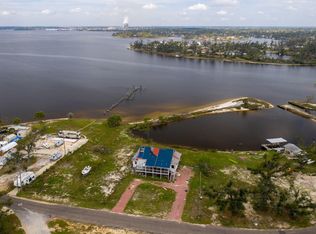 221 Blackshear Dr, Panama City, FL 32404