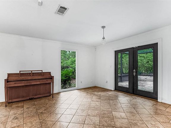 3rd image of 5735 Avenida Marina
