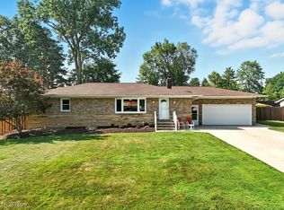 18561 Meadow Ln, Strongsville, OH