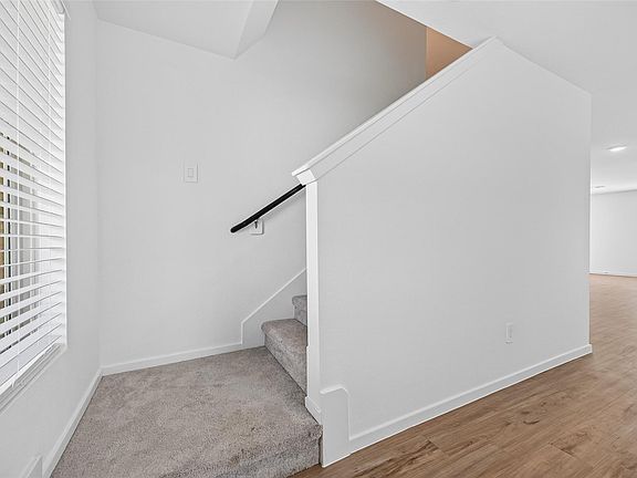 4th image of 17938 Becker Landing Dr