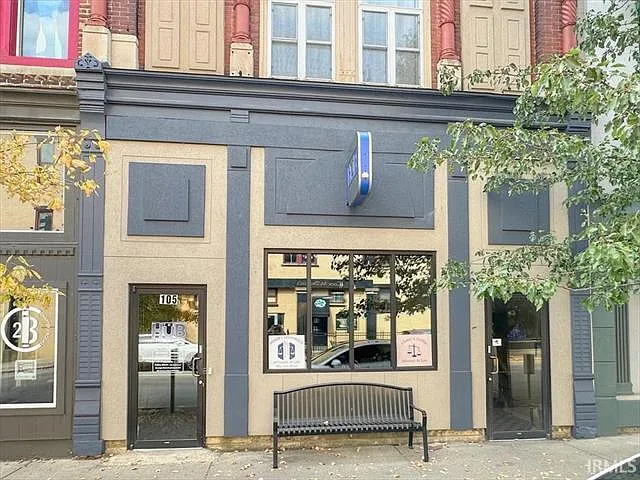 Building Photo - 105 E Sycamore St #A