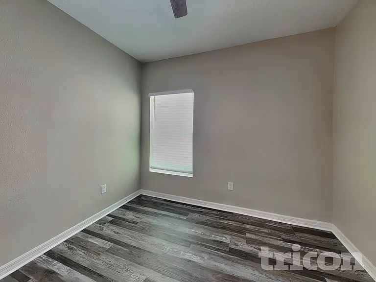 12930 Oak Hill Way — Photo 7