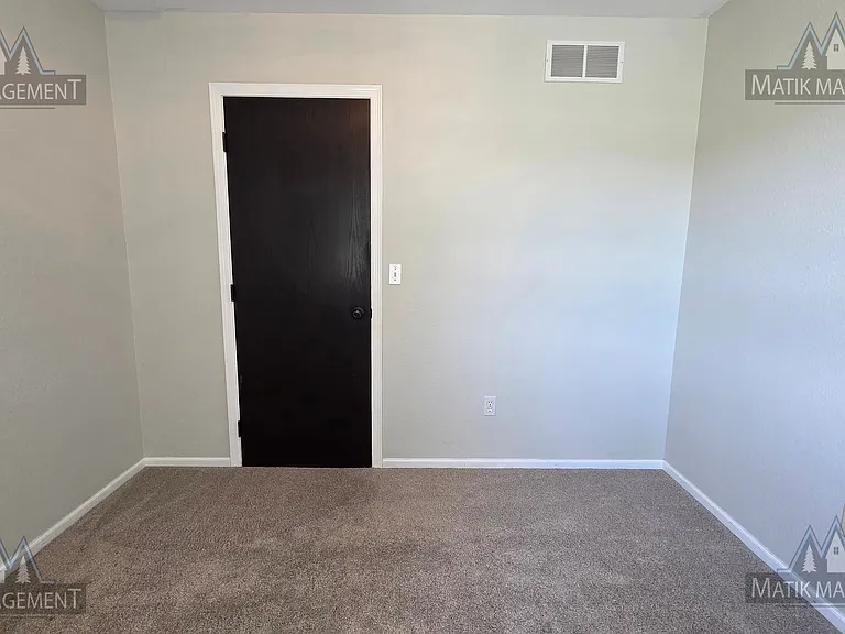 4287 Trumpeter Dr SE — Photo 26