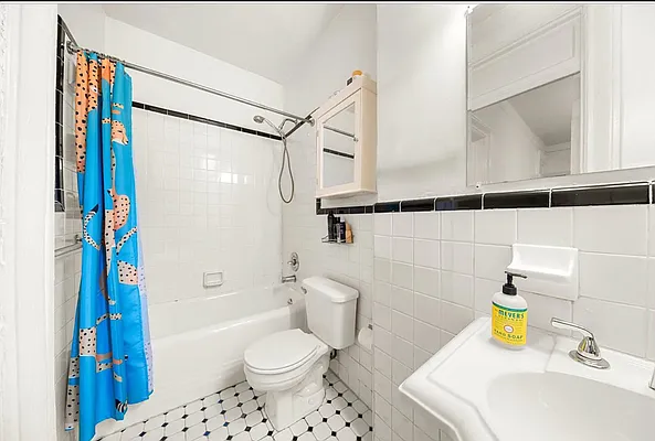 Rented by SERHANT. | media 10