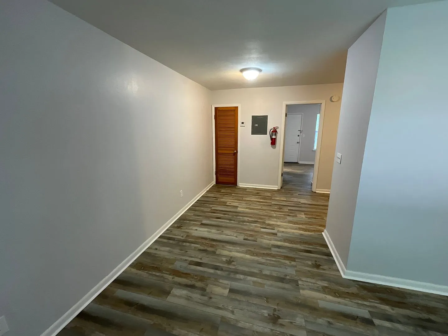 1/1 Apartment in Chipley with Water, Sewer, Garbage, & Lawn Maintenance Included! — Photo 4