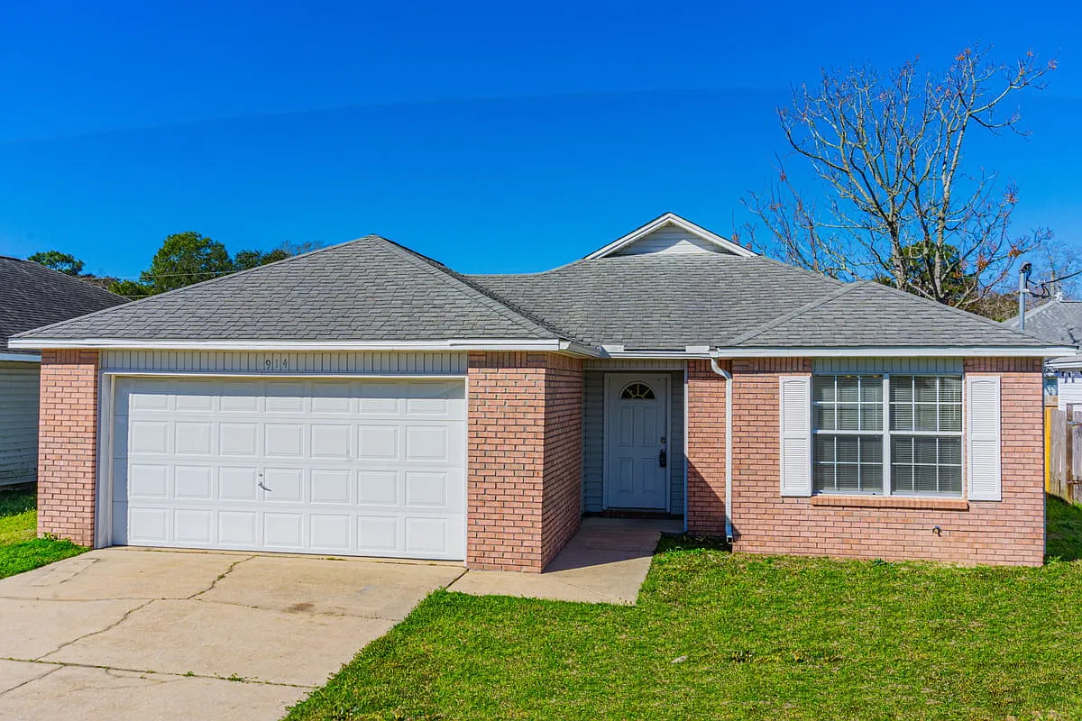 914 Christen Court — Photo 1
