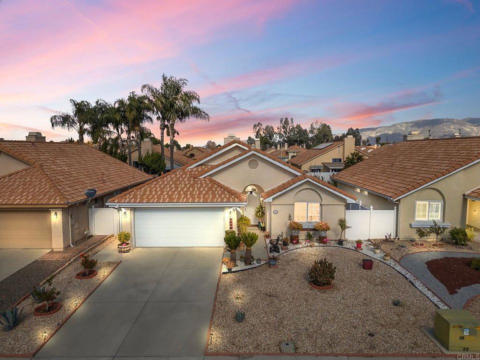 1st image of 2616 Las Brisas Way