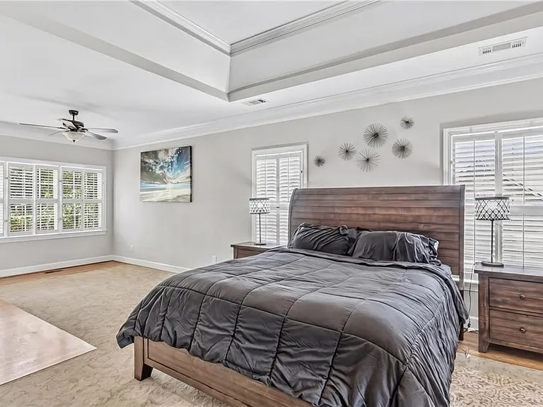 1085 Castle Pointe Ln — Photo 14
