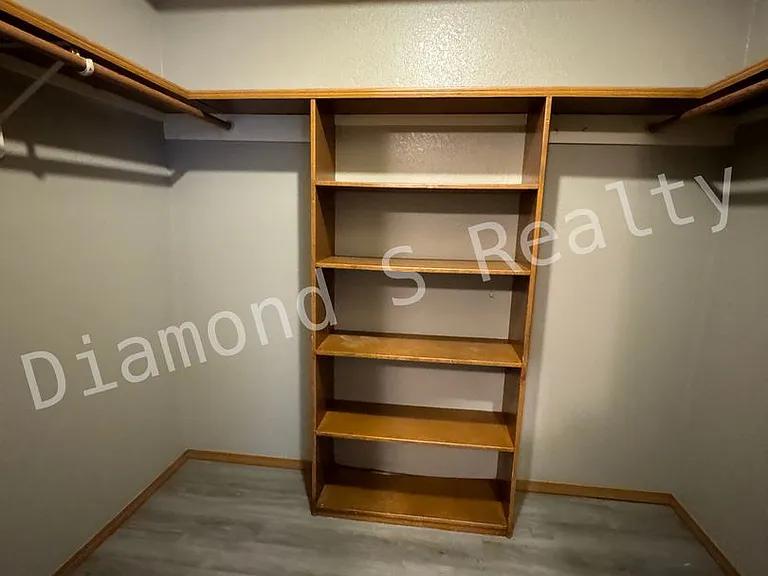 Fogle Apartments — Photo 15