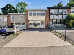 18 Overlook Rd, West Haverstraw, NY 10993