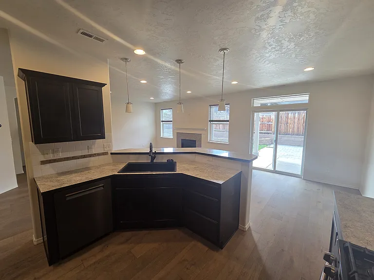 3650 SW Pumice Pl — Photo 19
