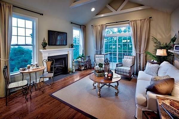 1st image of 27 Phoebe St #18