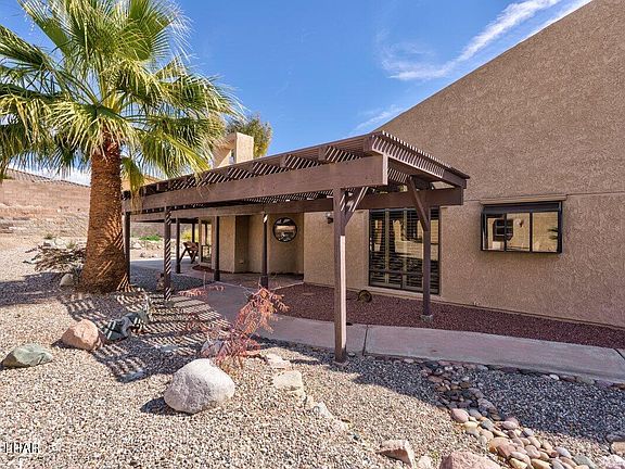 3rd image of 2553 Firestone Pl