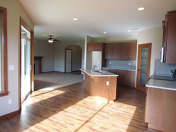 5th image of 210 Ames St NE Lot 32