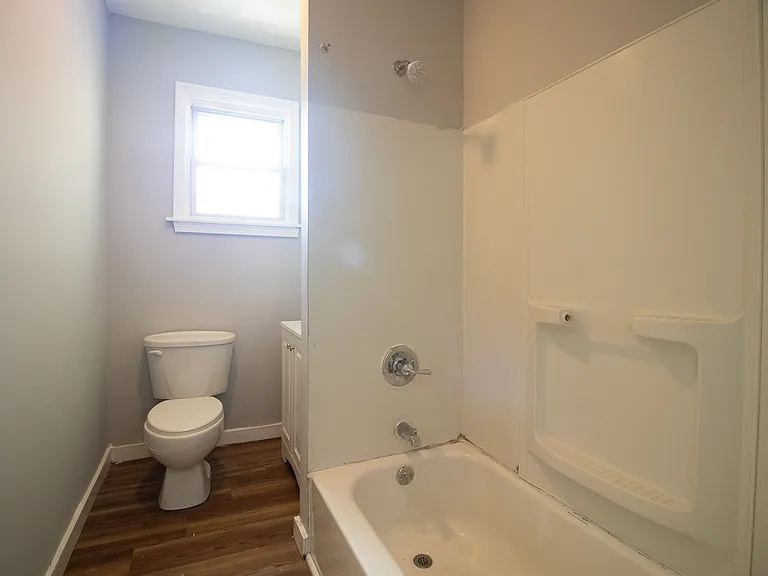 431 Greenwich Ave #1A — Photo 5