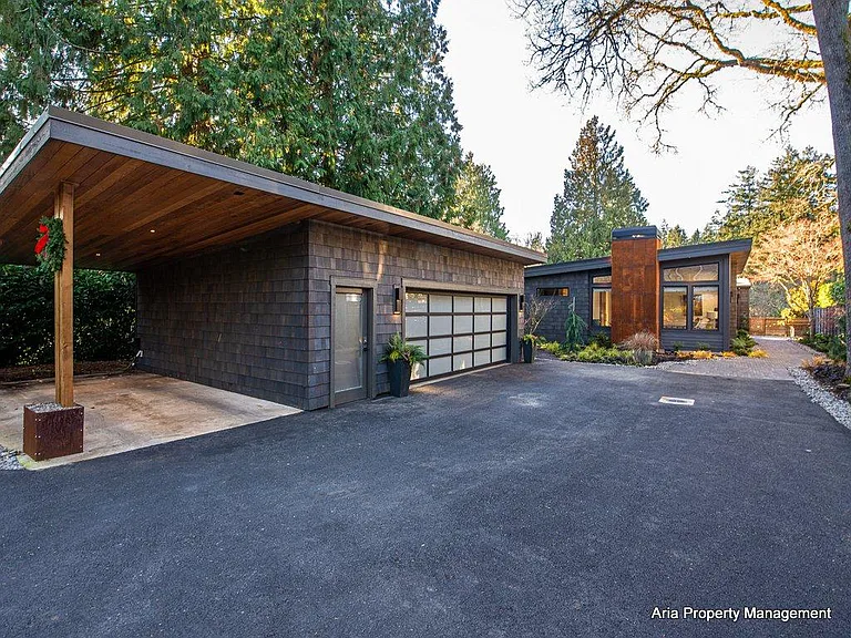 17627 Kelok Rd — Photo 4