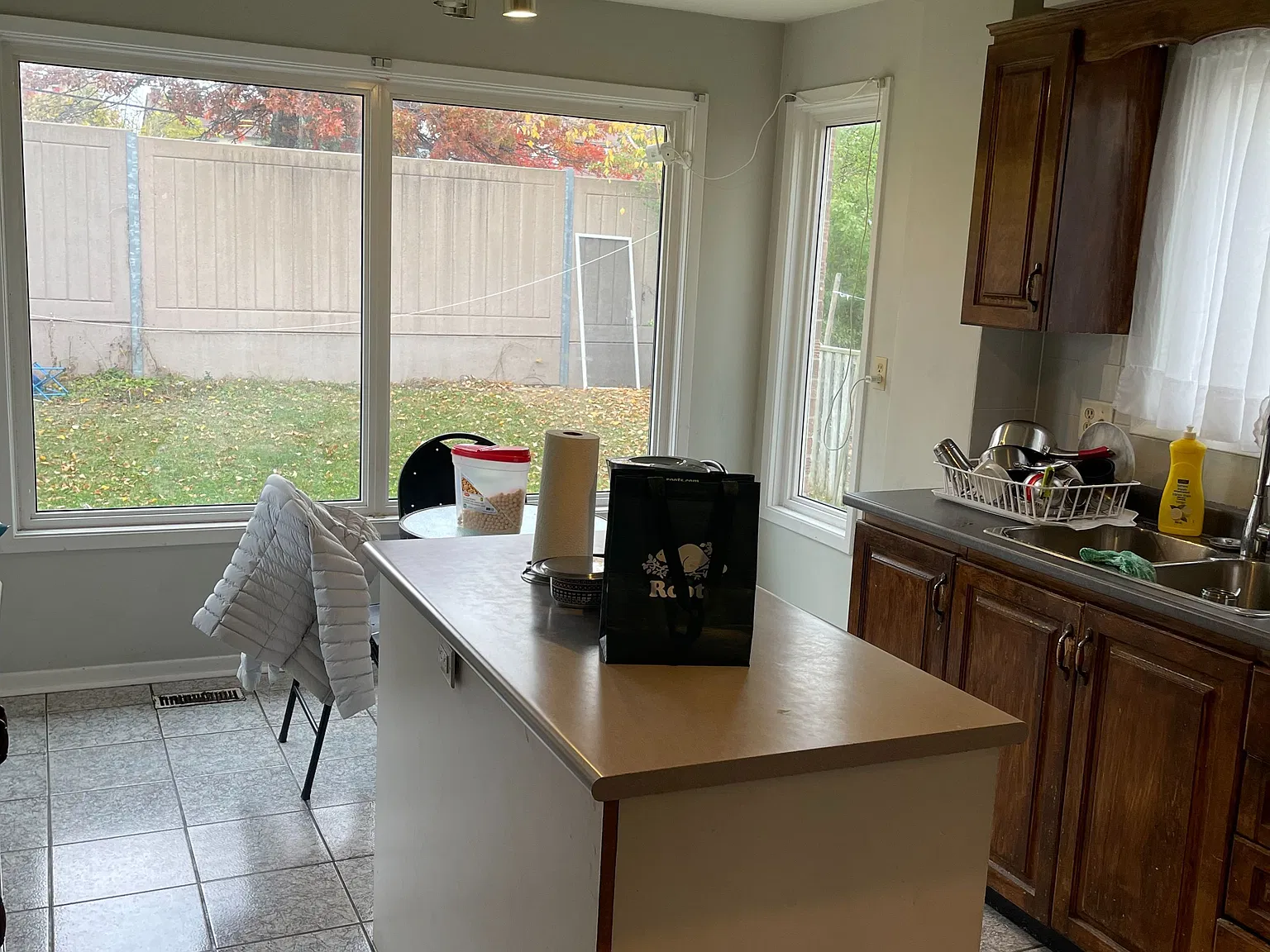 4 bed, $2,650 — Photo 4