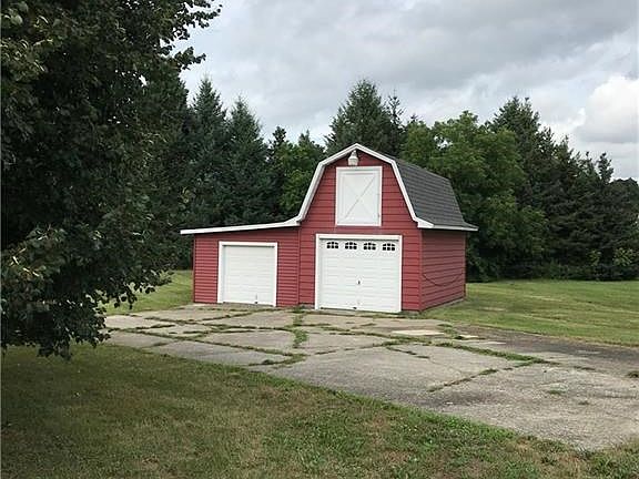 3rd image of 17983 Goodnough St