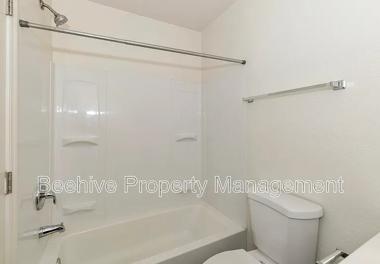 1502 E Adams St #2 — Photo 10