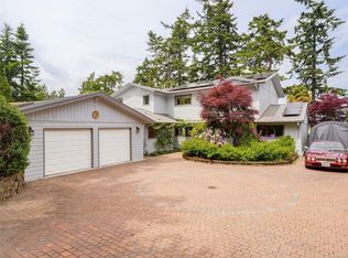 11657 Jupata Way, North Saanich, BC V8L5K1