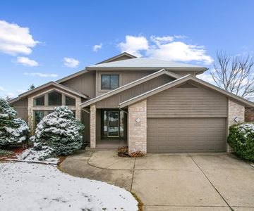 3232 Bellflower Ct, Ann Arbor, MI, 48103