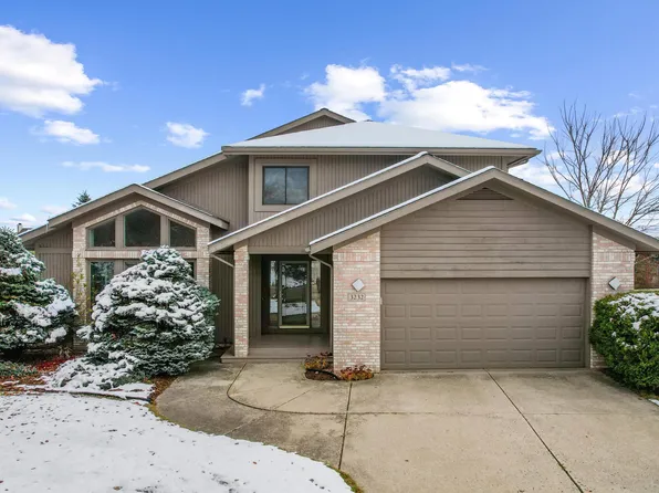 3232 Bellflower Ct, Ann Arbor, MI 48103