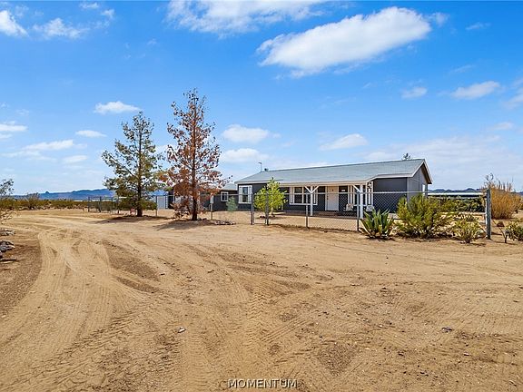 2nd image of 581 S Glen Canyon Road