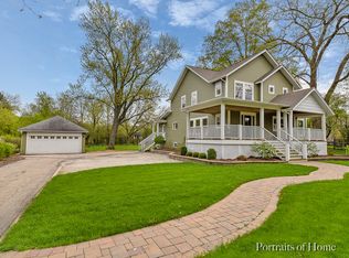 1610 W Wiesbrook Rd, Wheaton, IL 60189