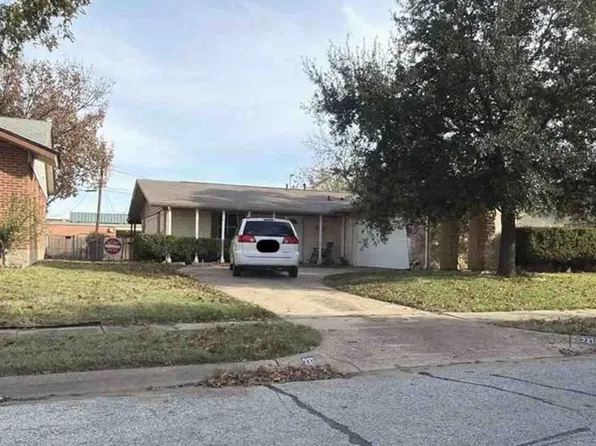 2210 Newcastle Dr, Garland, TX 75041