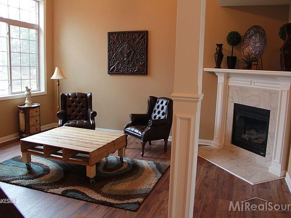 4th image of 13847 Grandeur Ave