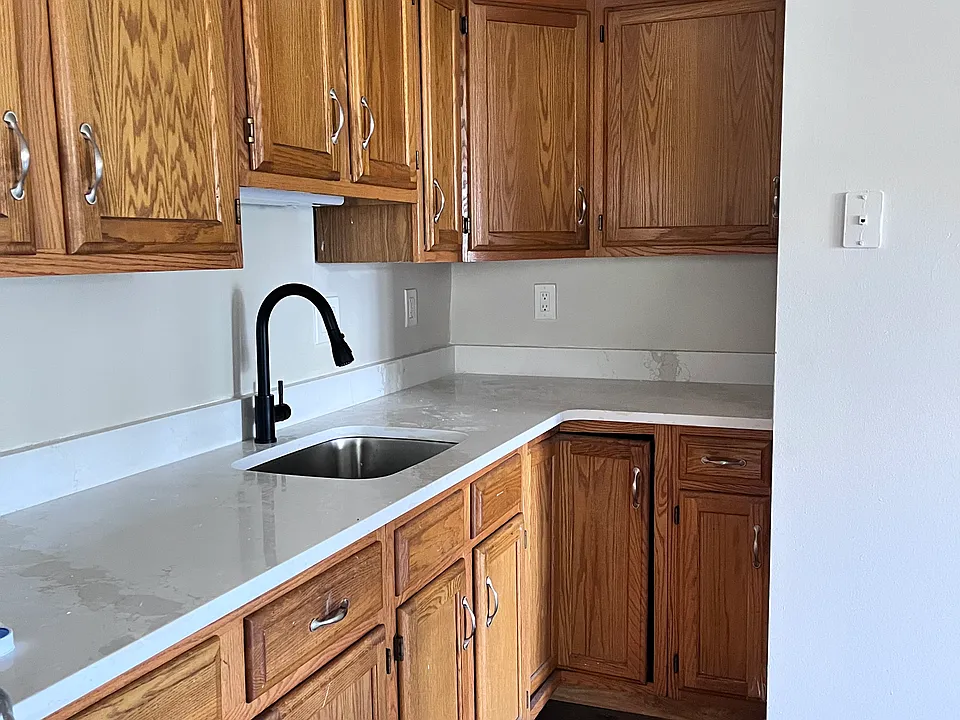 8 Clapp Ave #8