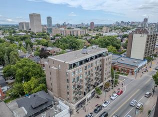 150 Caroline Ave N #604, Ottawa, ON K1Y4X8