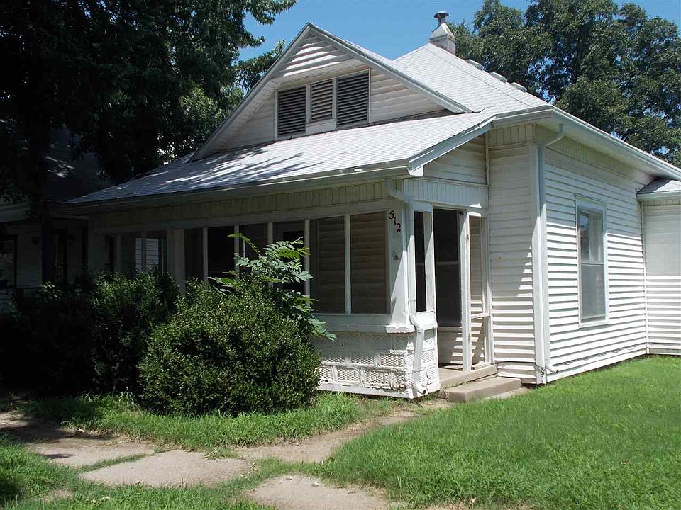 1st image of 512 S D St
