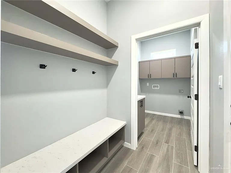 905 Durango St — Photo 30