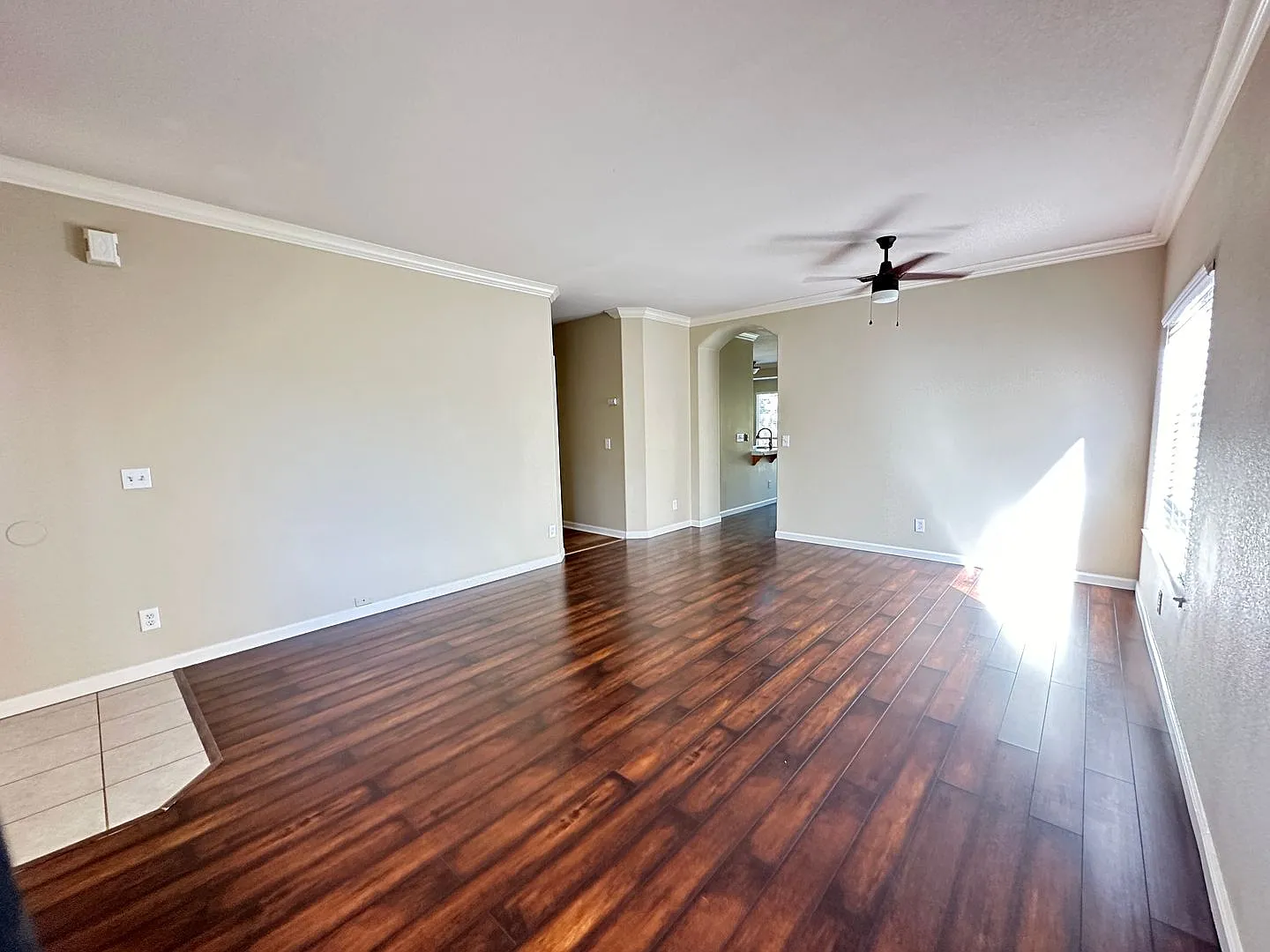 4 bed/ 2 ba house - S Yuba City — Photo 2