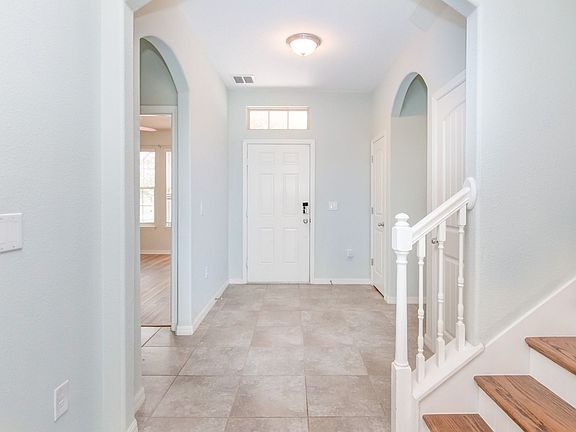 4th image of 8286 Bayview Crossing Dr