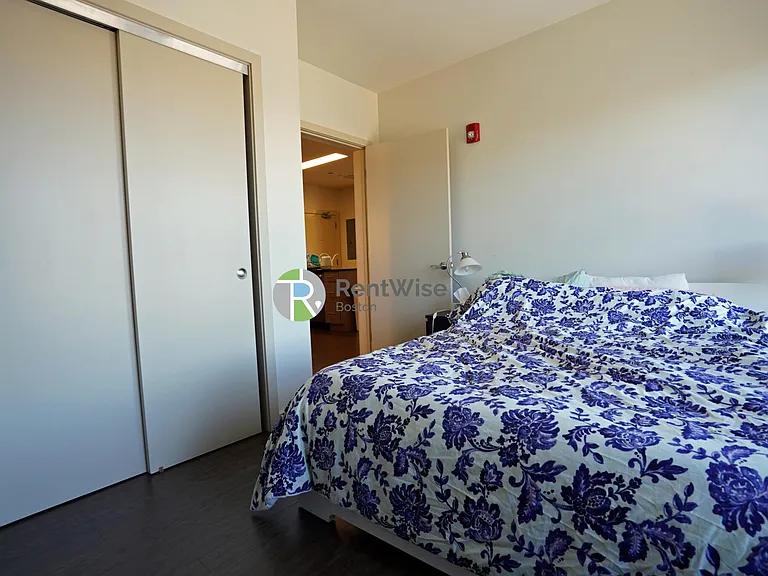 400 Langley Rd #301 — Photo 34