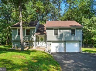 25 Rocky Wood Ln, Lewisberry, PA 17339