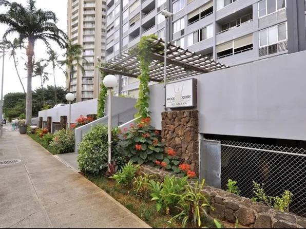 780 Amana St APT 303, Honolulu, HI 96814