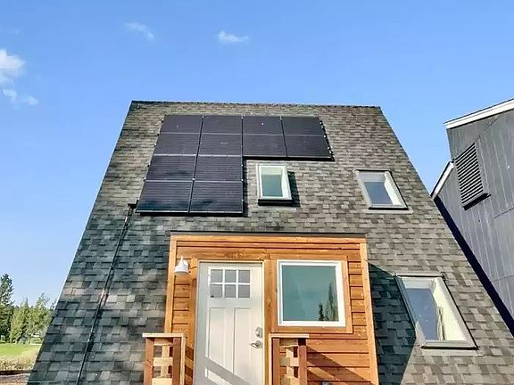 Side entrance and solar panels