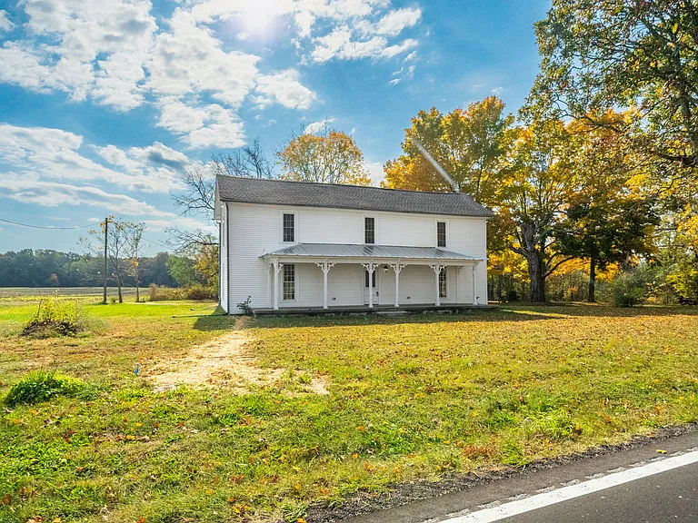 6081 Lakeview Rd — Photo 37