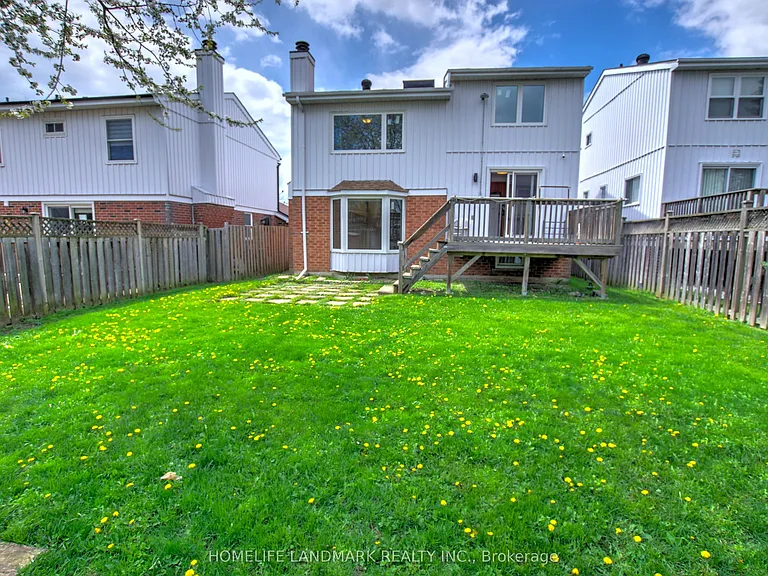 17 Wintermute Blvd — Photo 24