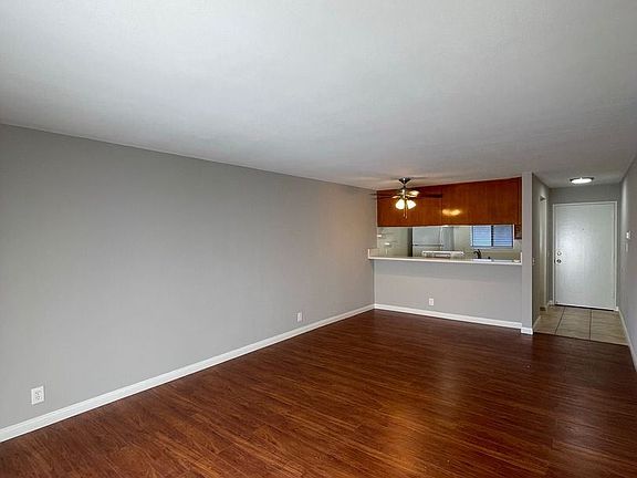 4th image of 3315 E 15th St APT 203